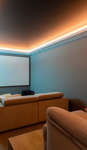 Home cinema con una atmósfera íntima y envolvente